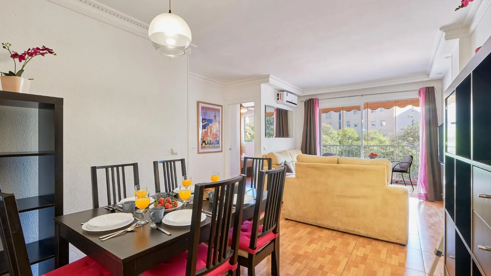 Honey Family Beach Apartment Malaga 0*,  Spain